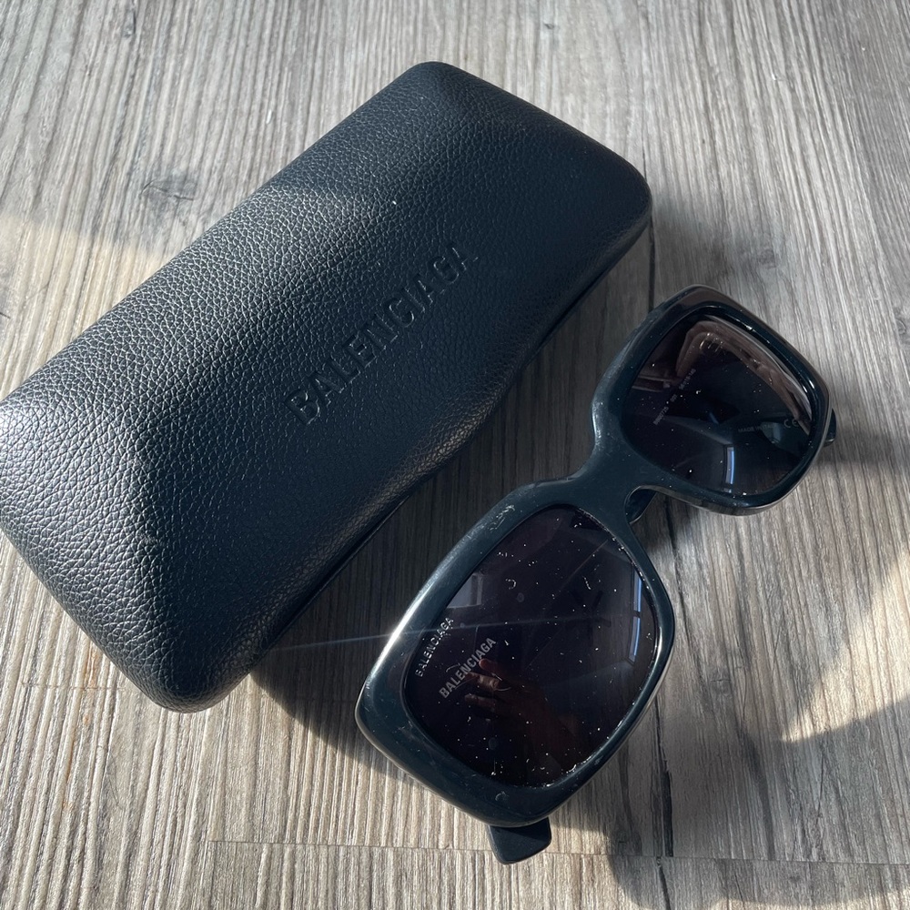 Balenciaga Dark Sunglasses with Black Case - Picture 2 of 9